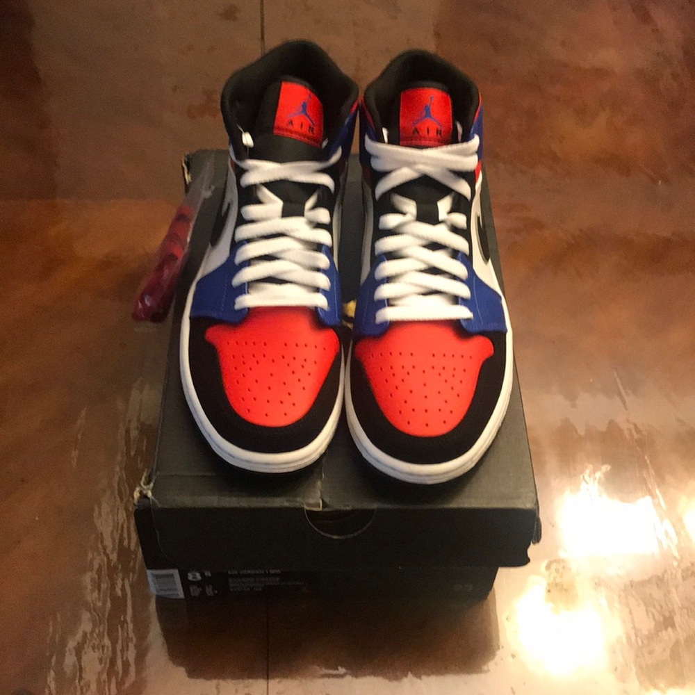 Jordan 1 Mid ‘Top 3’